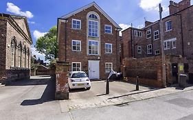 Loveyork Priory Apartment - Central With Parking