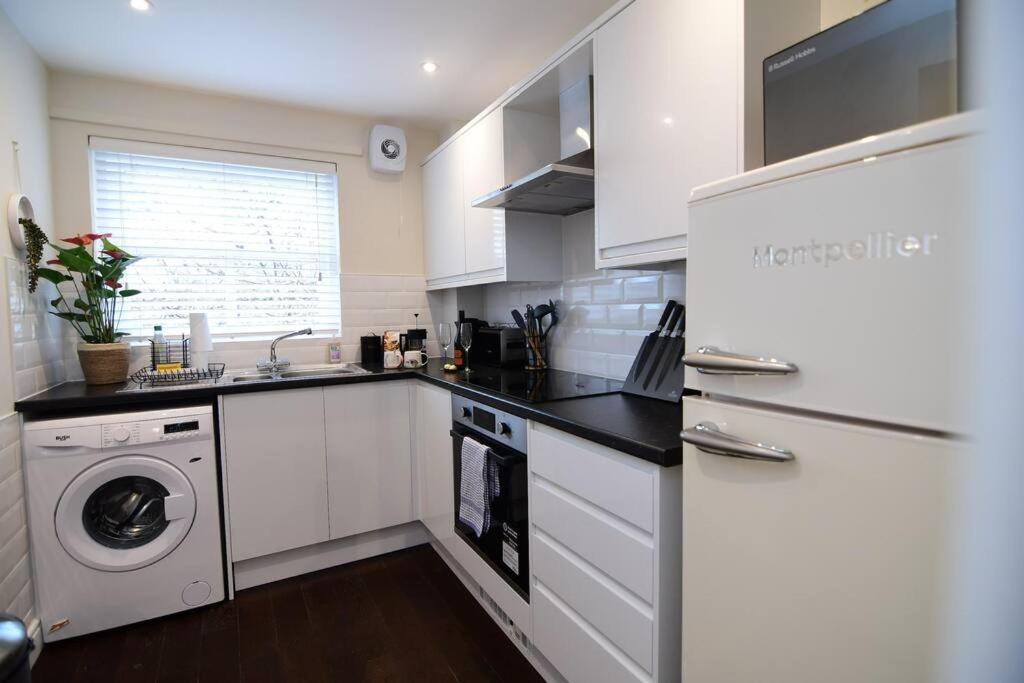 Loveyork Priory Apartment - Central With Parking Exterior photo