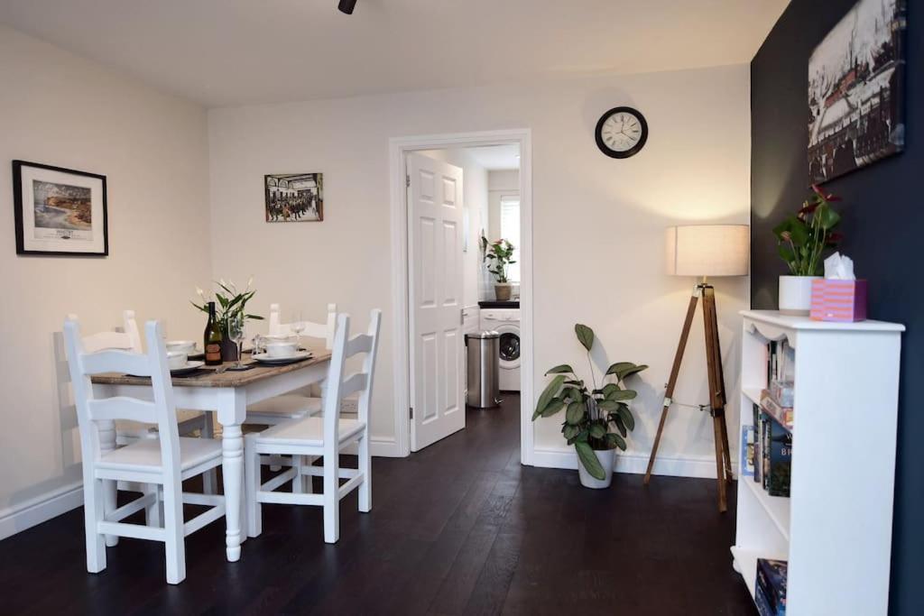 Loveyork Priory Apartment - Central With Parking Exterior photo